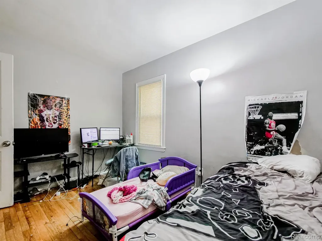 21733 Rausch Avenue Eastpointe City MI 48021