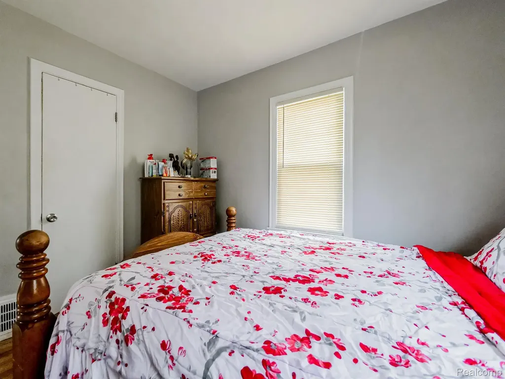 21733 Rausch Avenue Eastpointe City MI 48021