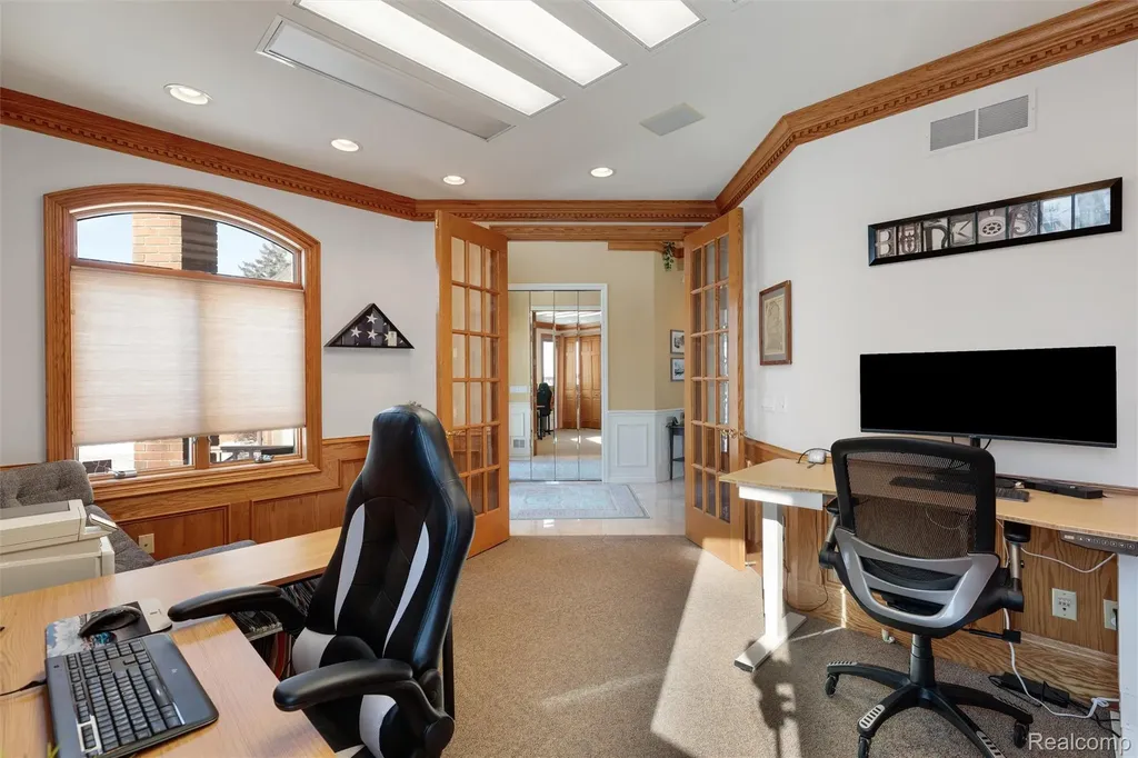 34330 Jefferson Avenue Harrison Charter Township MI 48045