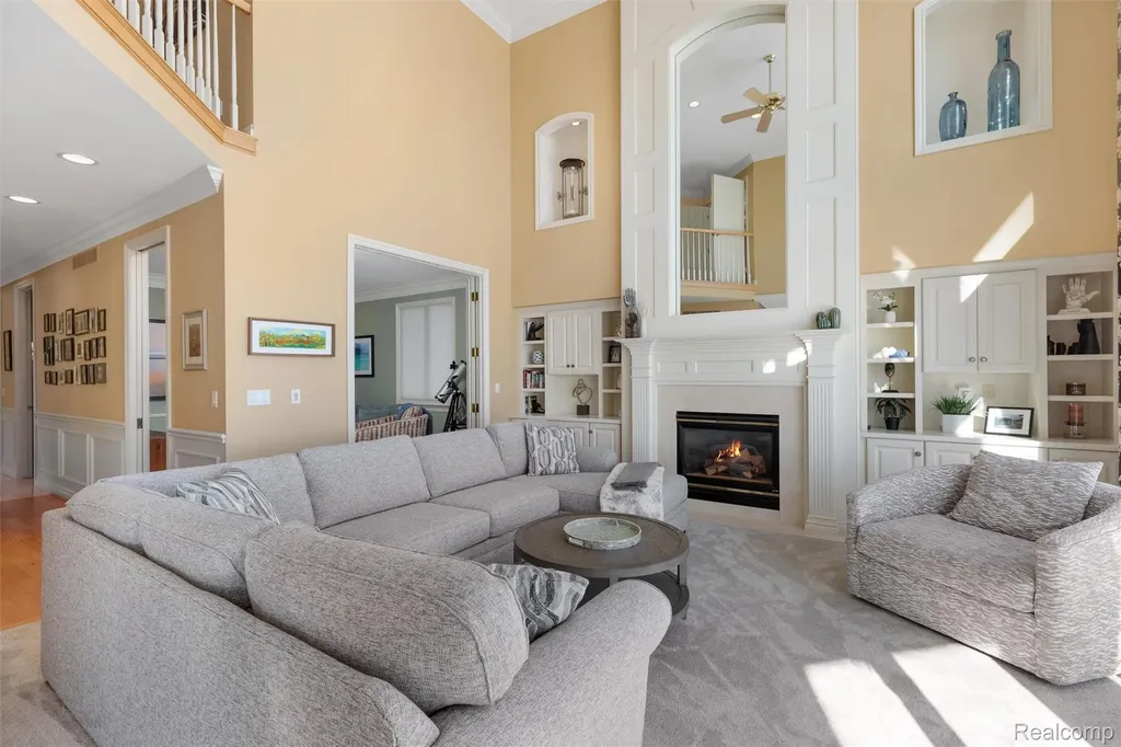 34330 Jefferson Avenue Harrison Charter Township MI 48045