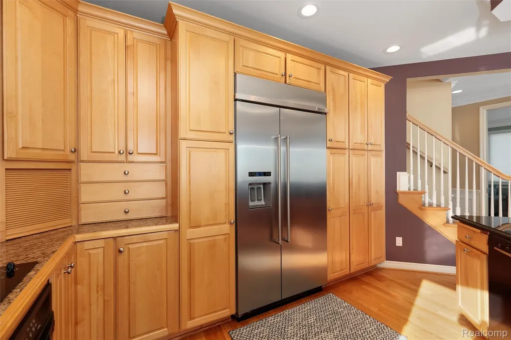 34330 Jefferson Avenue Harrison Charter Township MI 48045