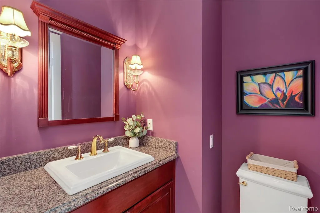 34330 Jefferson Avenue Harrison Charter Township MI 48045
