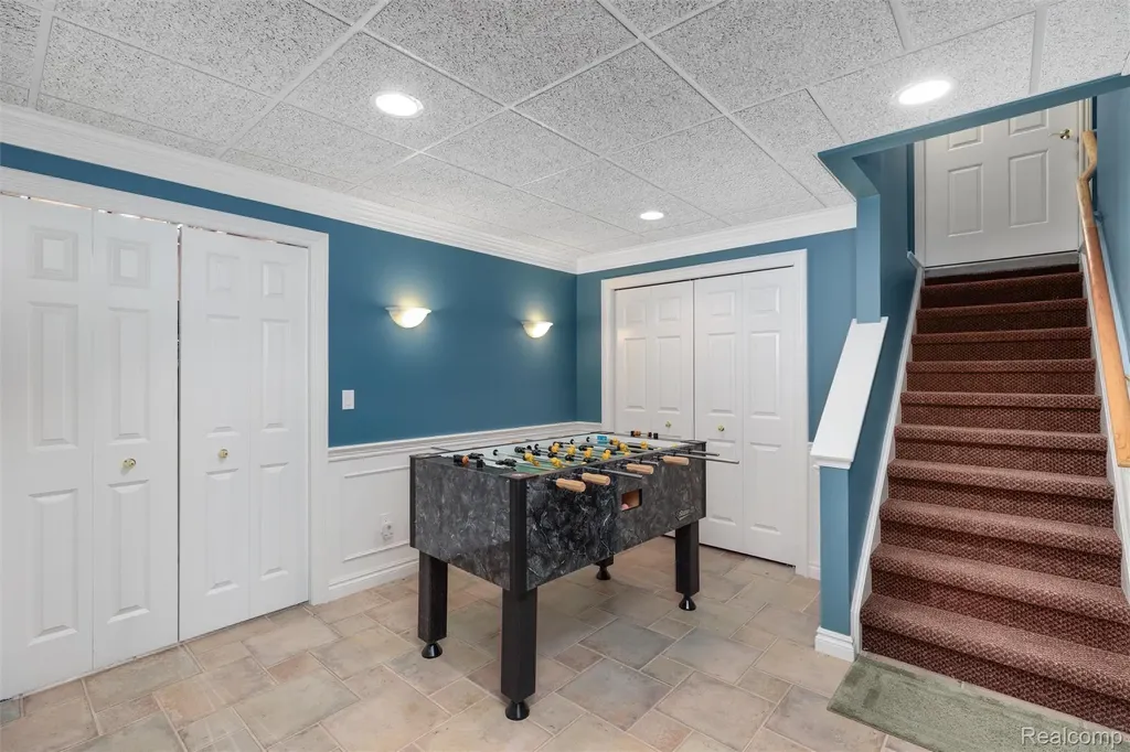 34330 Jefferson Avenue Harrison Charter Township MI 48045