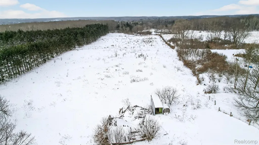 1130 S Gray Road Ogemaw Township MI 48661