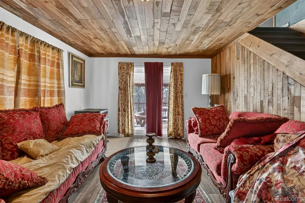 1130 S Gray Road Ogemaw Township MI 48661