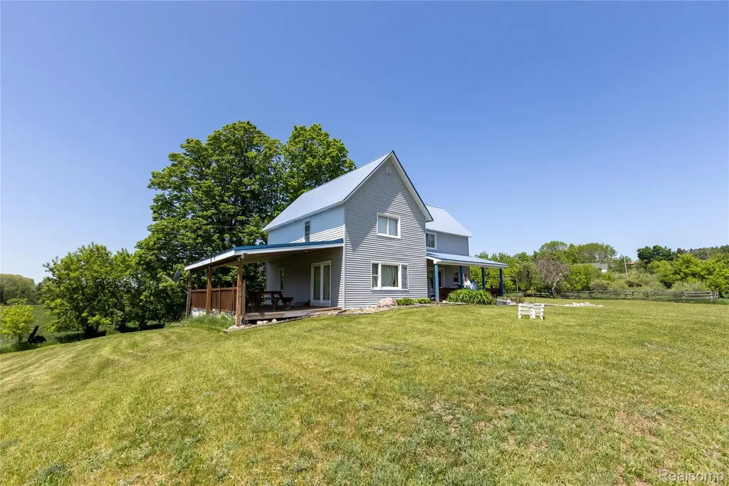 1130 S Gray Road Ogemaw Township MI 48661