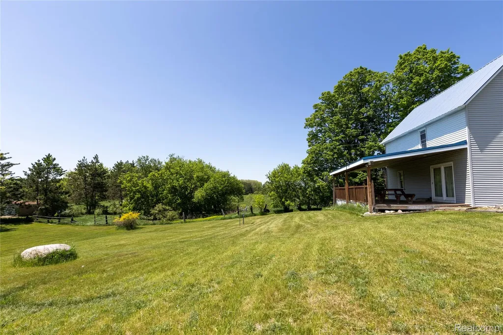 1130 S Gray Road Ogemaw Township MI 48661