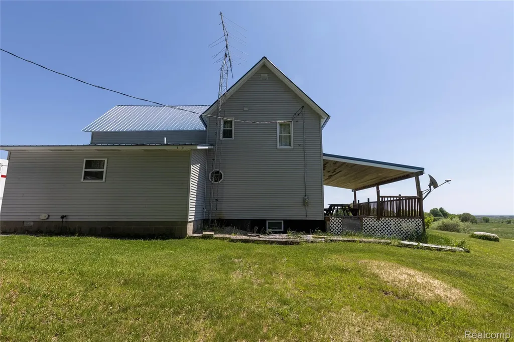 1130 S Gray Road Ogemaw Township MI 48661