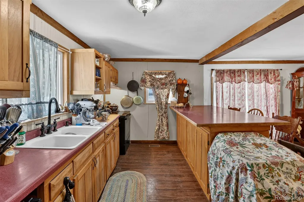 1130 S Gray Road Ogemaw Township MI 48661