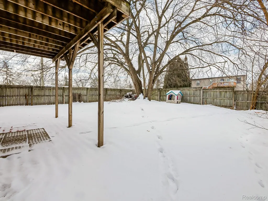 34460 Van Born Road Wayne City MI 48184
