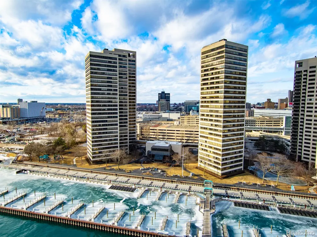1001 W Jefferson Avenue Detroit City MI 48226