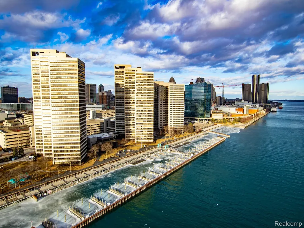 1001 W Jefferson Avenue Detroit City MI 48226