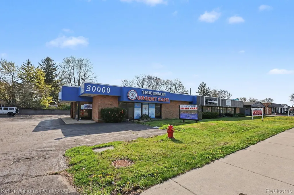 30000 Orchard Lake Road Farmington Hills City MI 48334