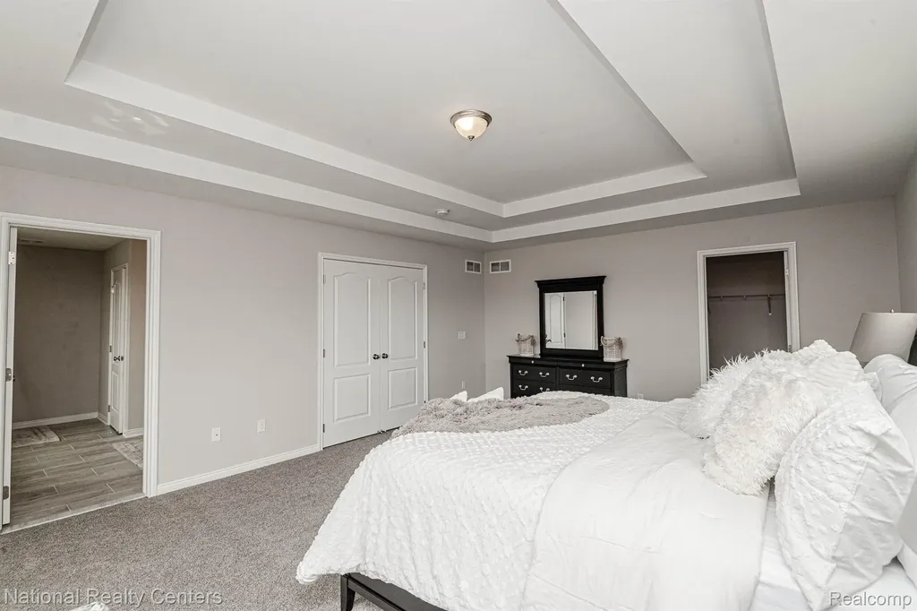 53234 Woodland Meadows Chesterfield Township MI 48047