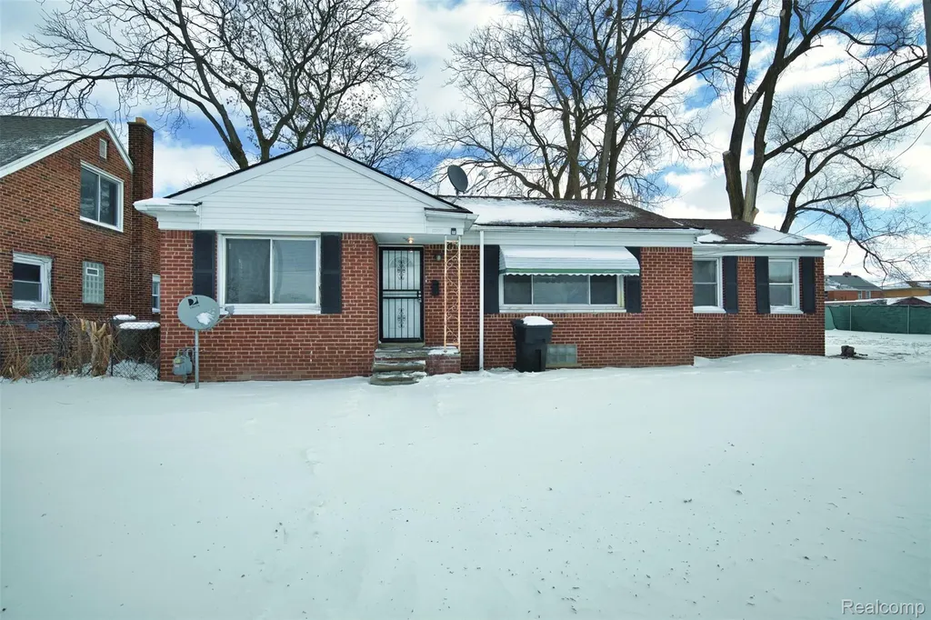 18110 Snowden Street Detroit City MI 48235