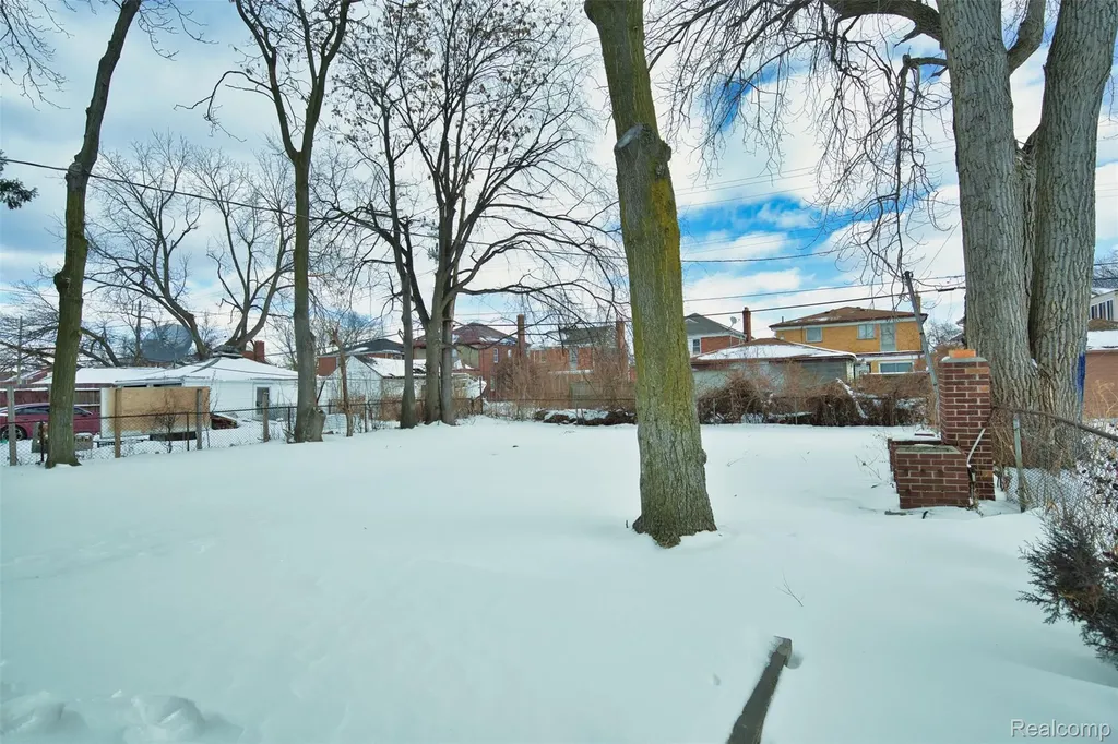 18110 Snowden Street Detroit City MI 48235