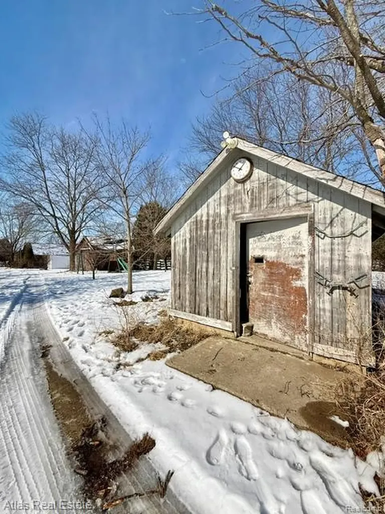 7448 Gale Road Atlas Township MI 48439