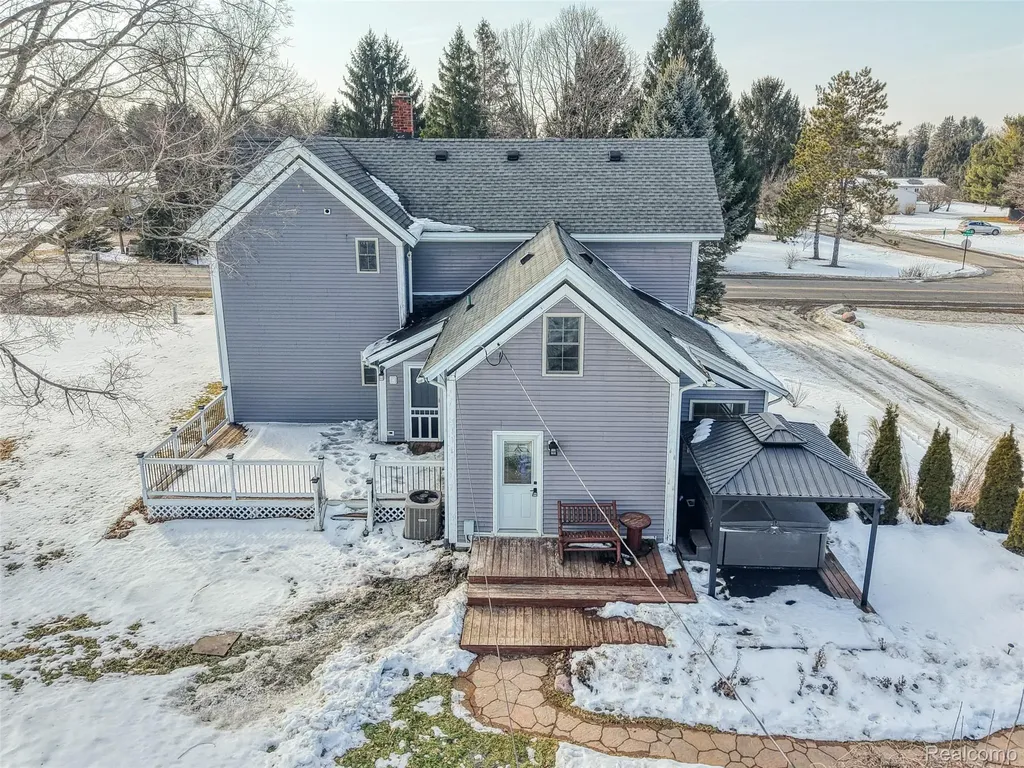 3342 Oak Grove Road Howell Township MI 48855
