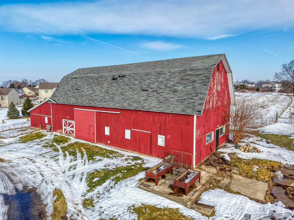 3342 Oak Grove Road Howell Township MI 48855