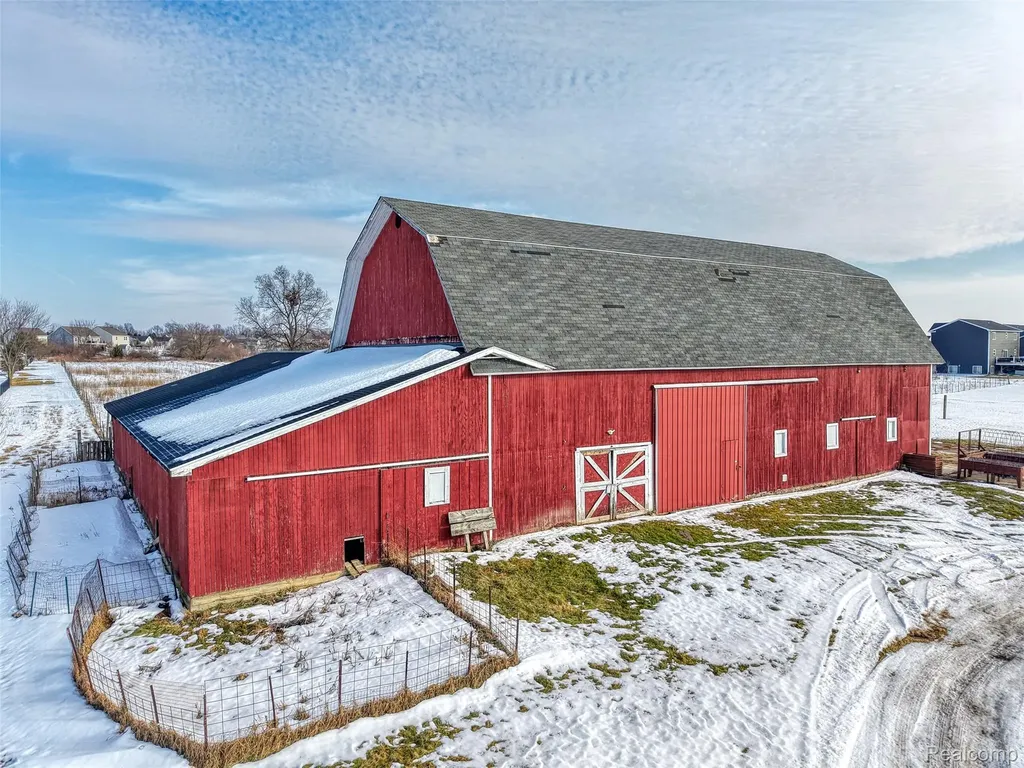 3342 Oak Grove Road Howell Township MI 48855
