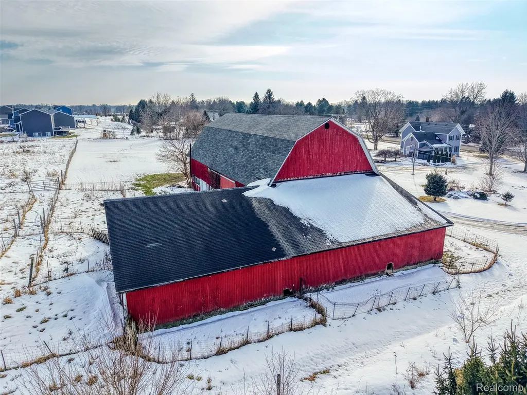 3342 Oak Grove Road Howell Township MI 48855