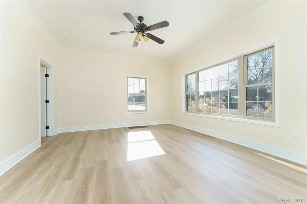 3342 Oak Grove Road Howell Township MI 48855