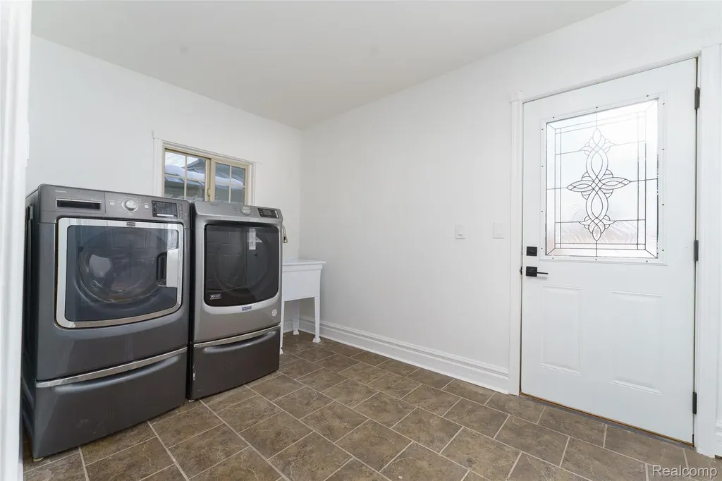 3342 Oak Grove Road Howell Township MI 48855