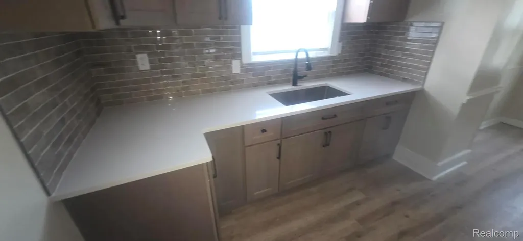 10428 Marne Street Detroit City MI 48224