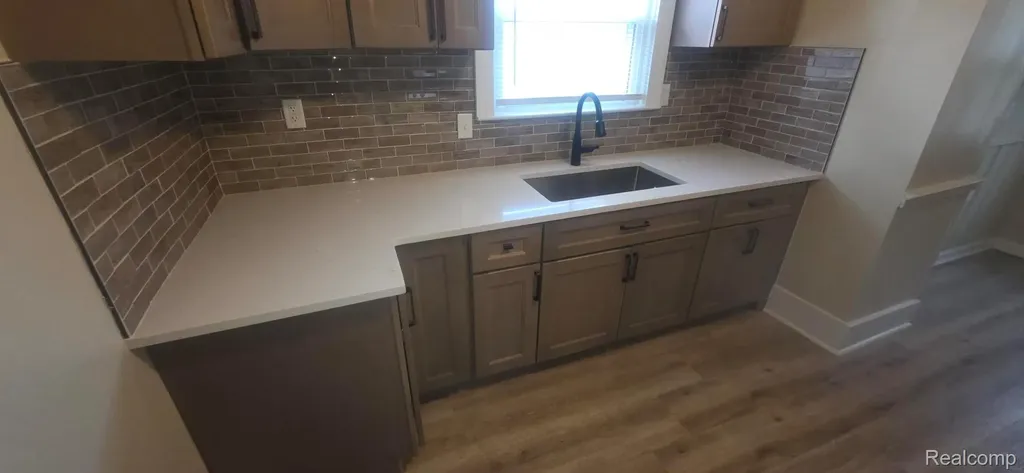 10428 Marne Street Detroit City MI 48224