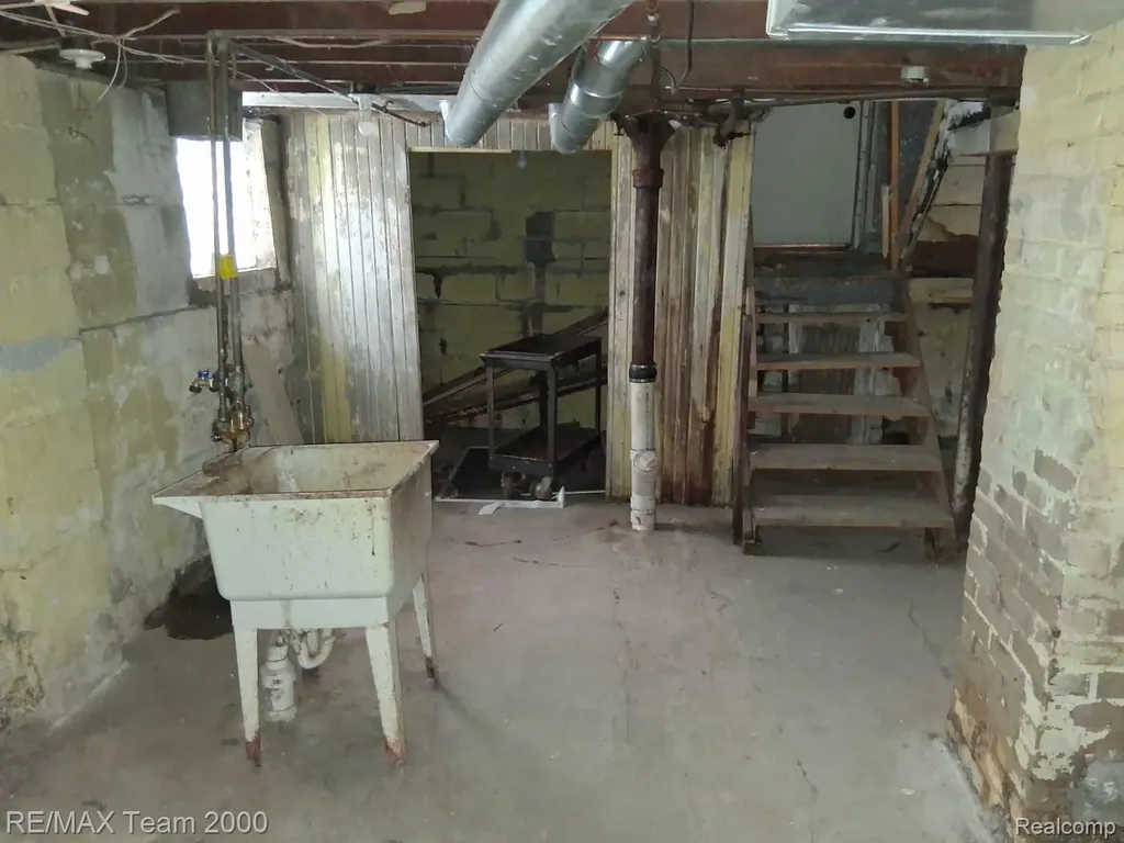13235 Freeland Detroit City MI 48227