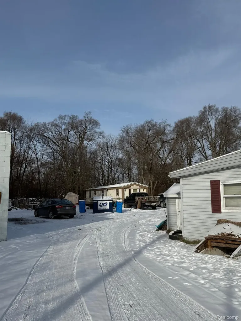 6934 Lansing Avenue Rives Township MI 49201