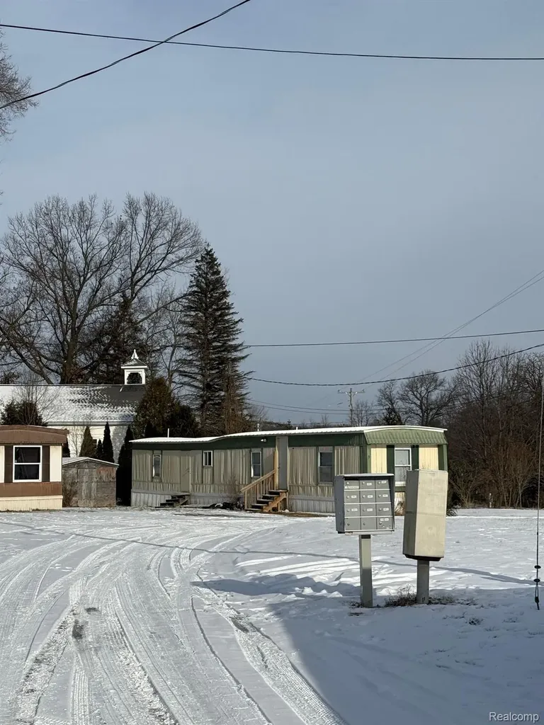 6934 Lansing Avenue Rives Township MI 49201
