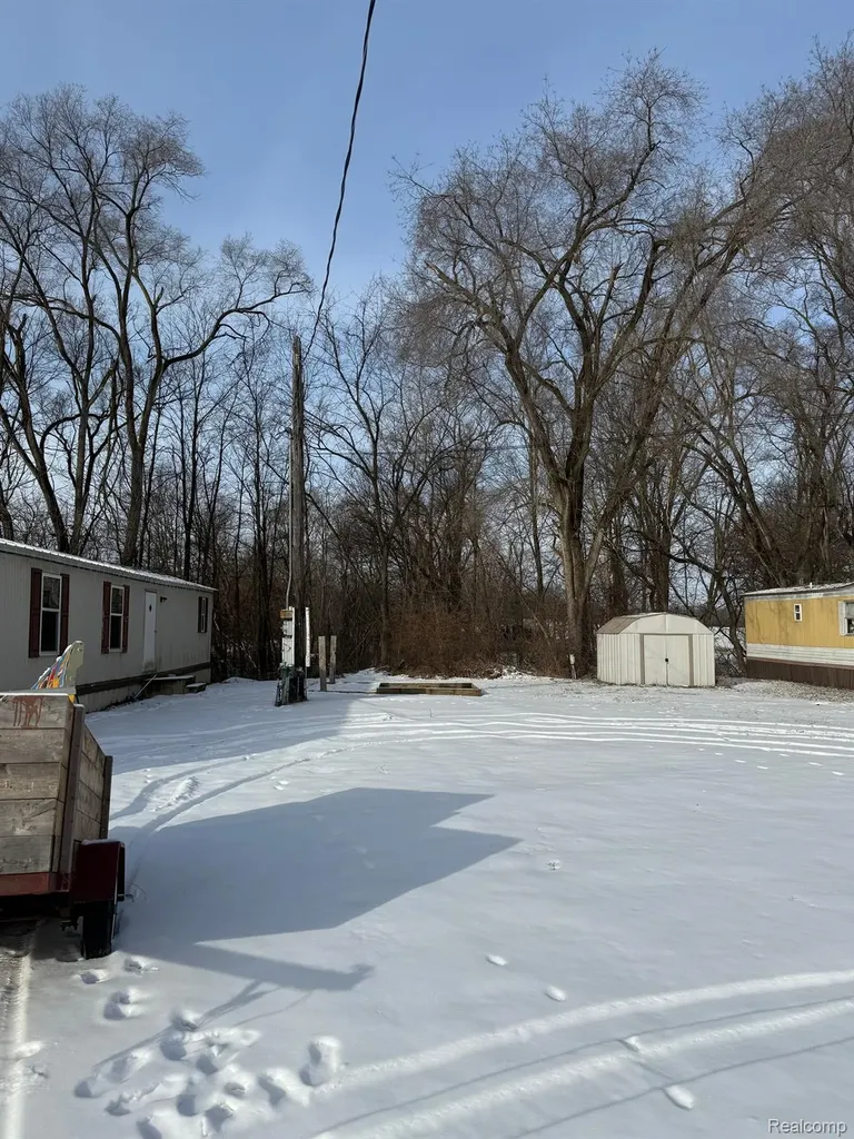 6934 Lansing Avenue Rives Township MI 49201