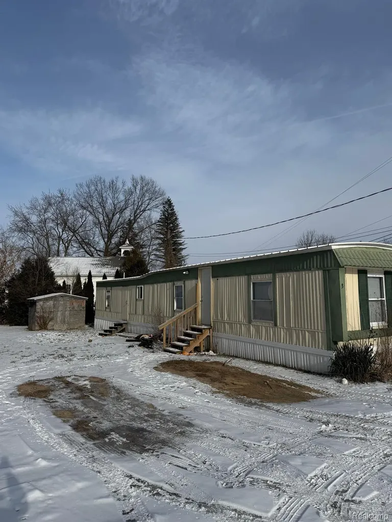 6934 Lansing Avenue Rives Township MI 49201