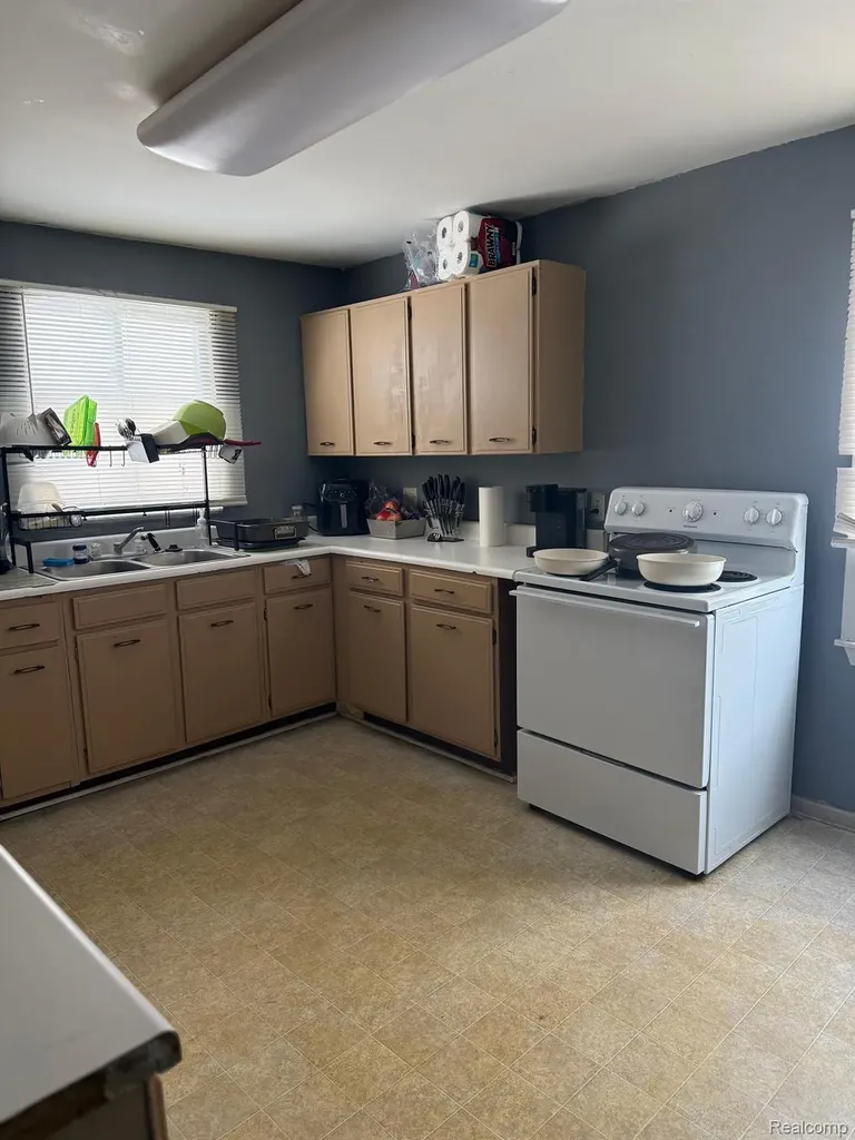 6934 Lansing Avenue Rives Township MI 49201