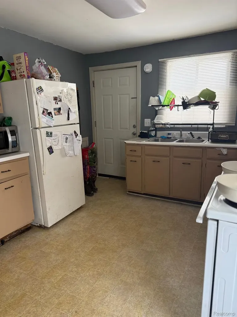 6934 Lansing Avenue Rives Township MI 49201