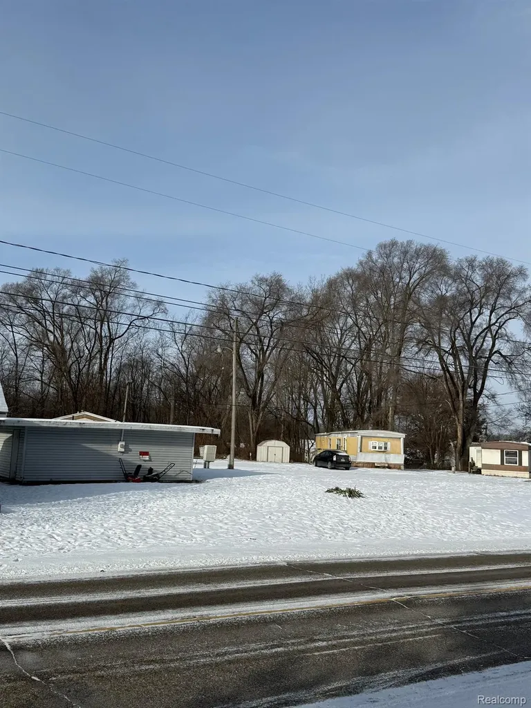 6934 Lansing Avenue Rives Township MI 49201