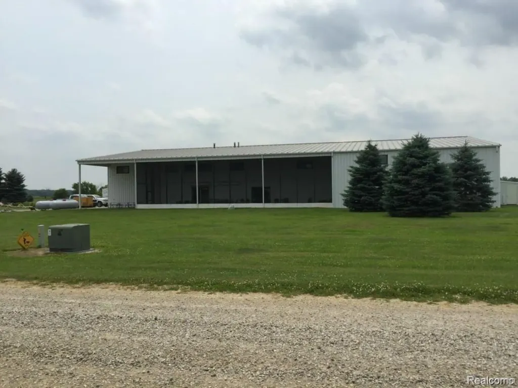 6350 Wolf Road Burnside Township MI 48416