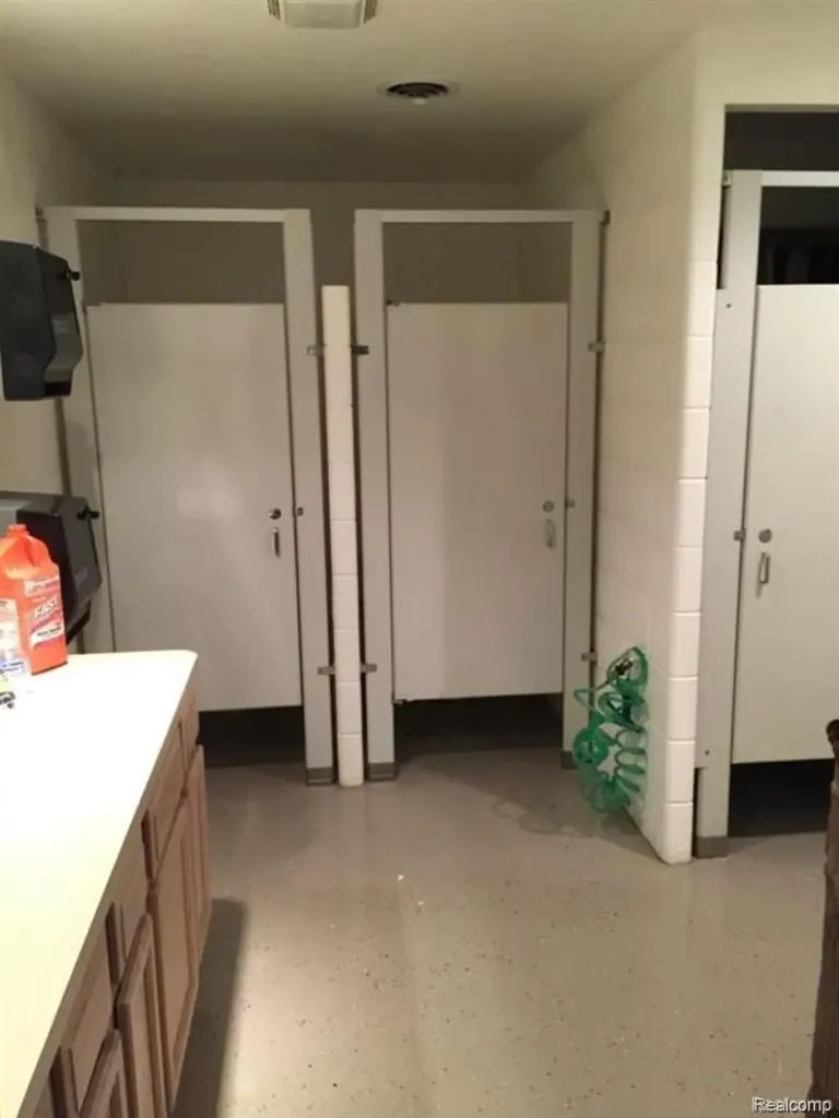 6350 Wolf Road Burnside Township MI 48416