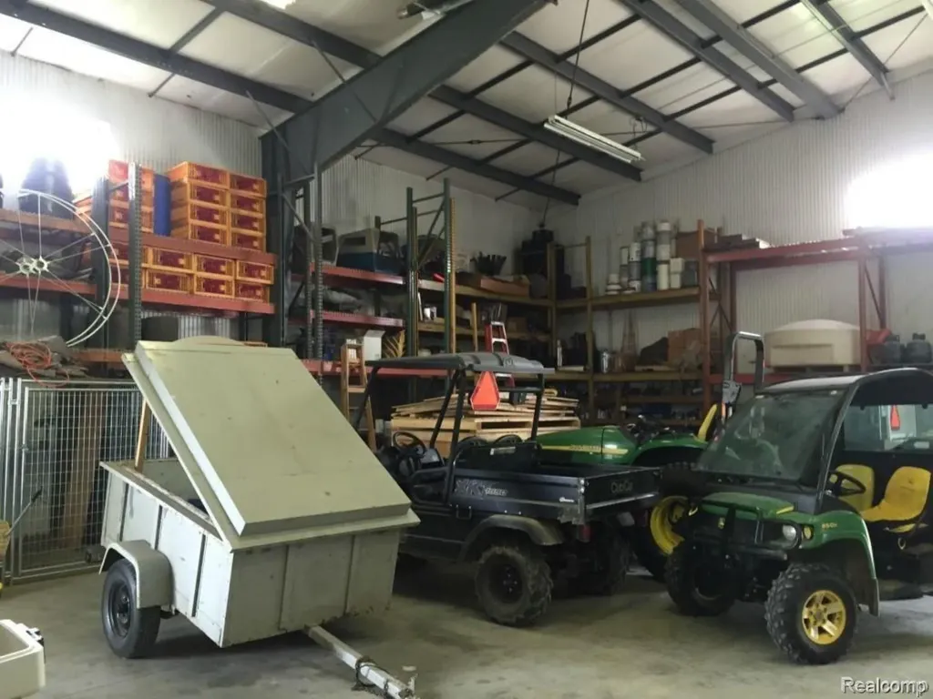 6350 Wolf Road Burnside Township MI 48416