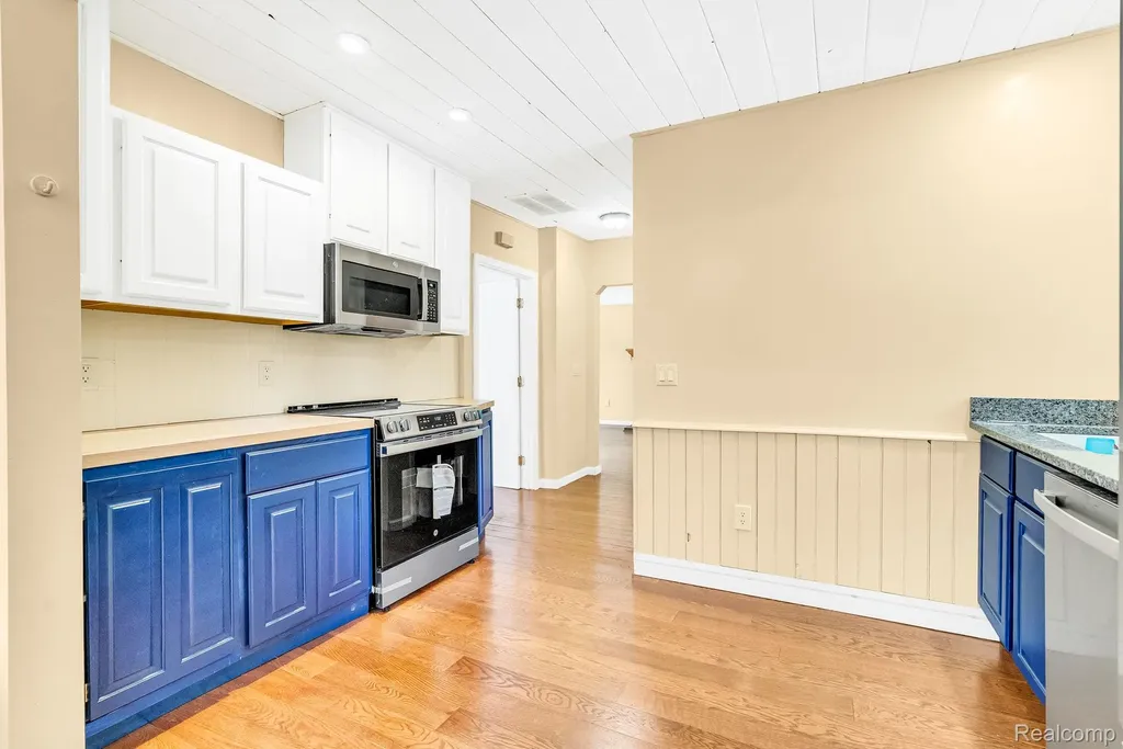 7271 Simons Street Lexington Village MI 48450