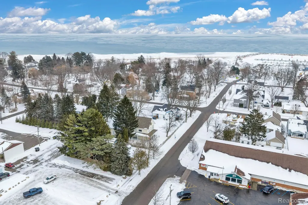 7271 Simons Street Lexington Village MI 48450