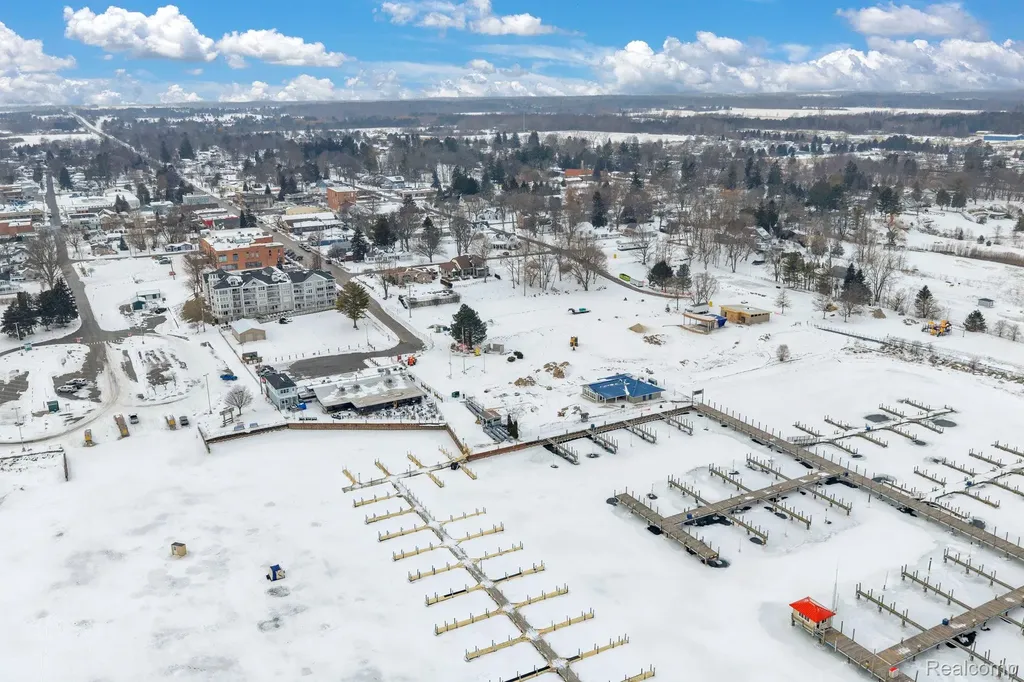 7271 Simons Street Lexington Village MI 48450
