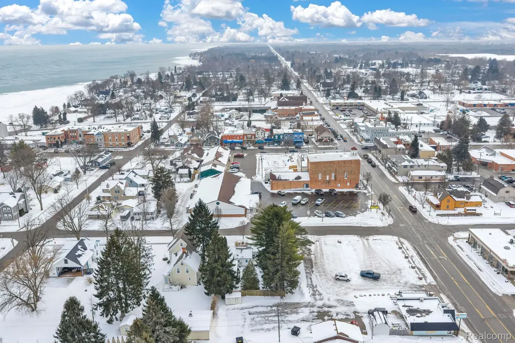 7271 Simons Street Lexington Village MI 48450