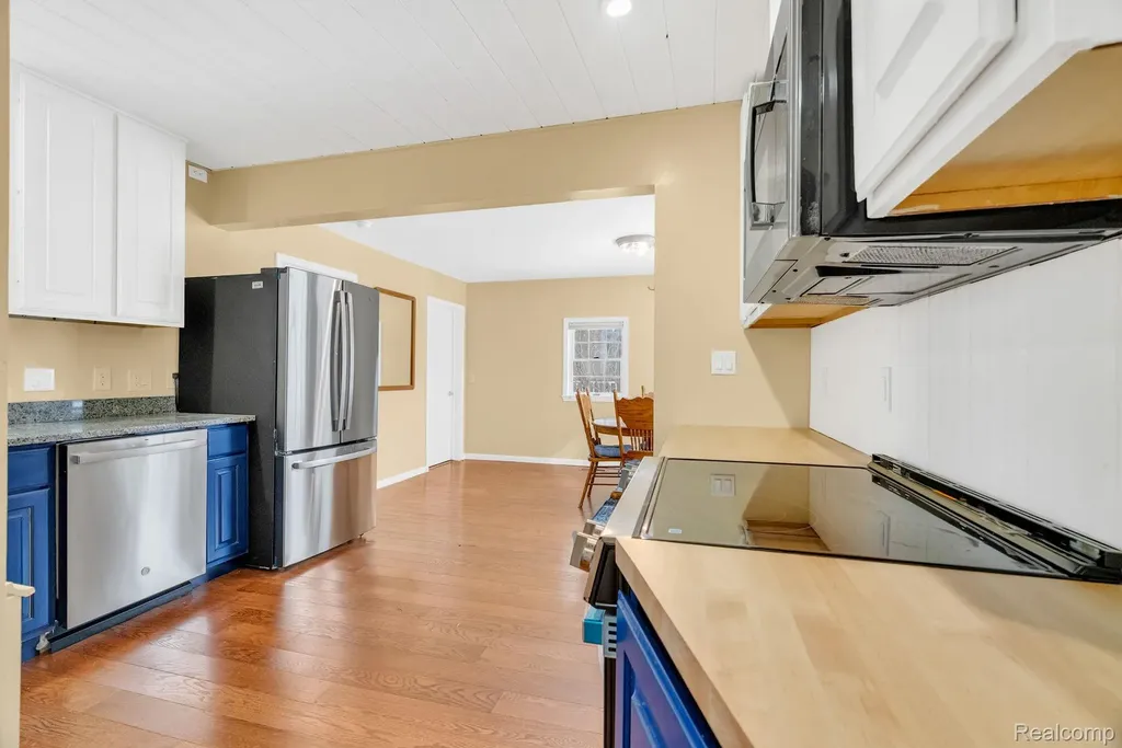 7271 Simons Street Lexington Village MI 48450