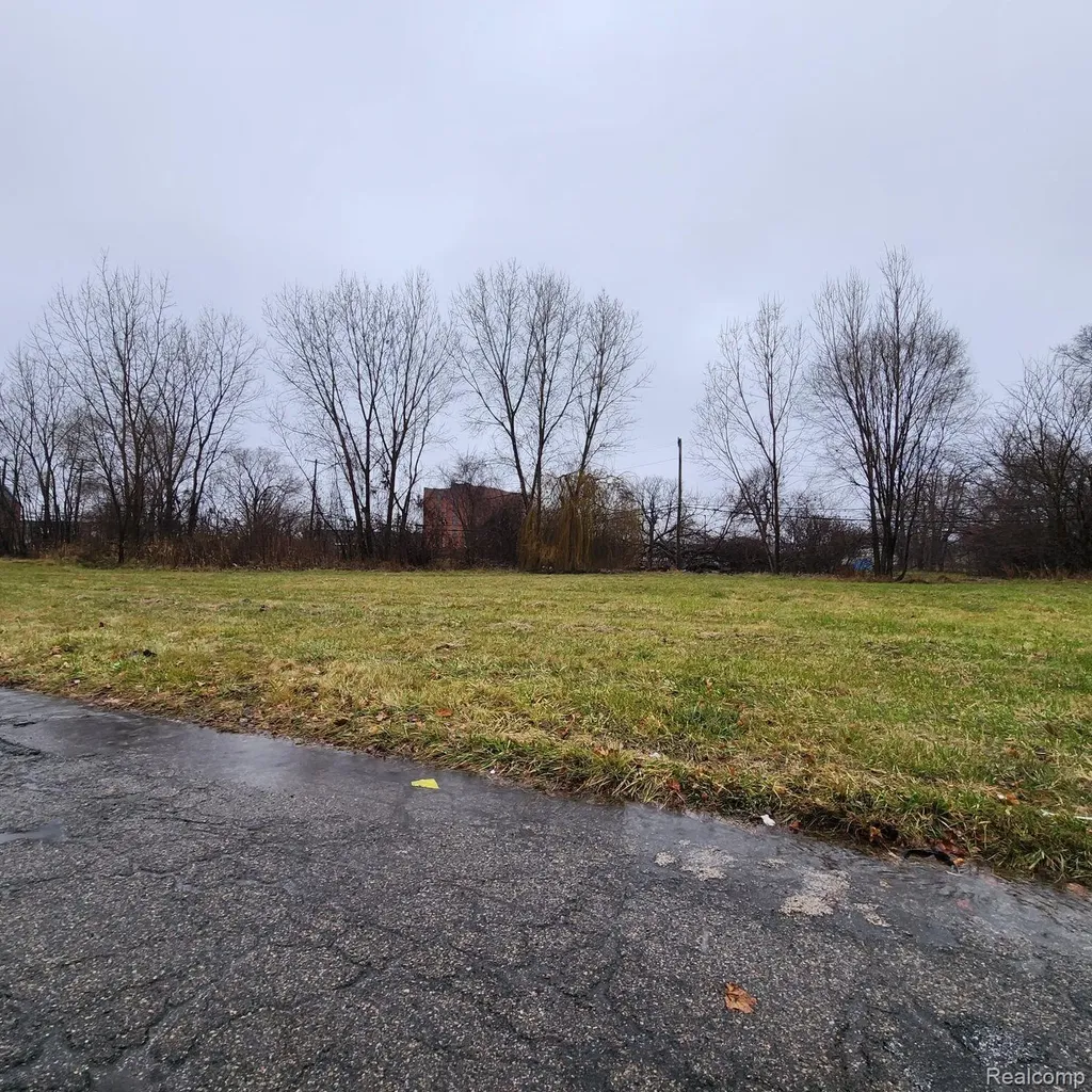 2661 Hendricks Street Detroit City MI 48207