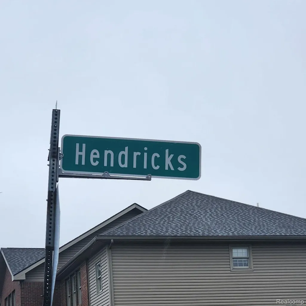 2661 Hendricks Street Detroit City MI 48207