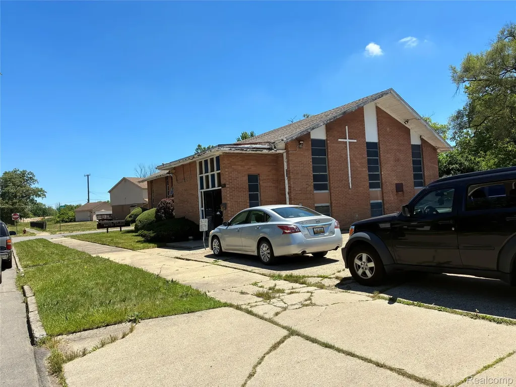 19463 Troy Place Detroit City MI 48203