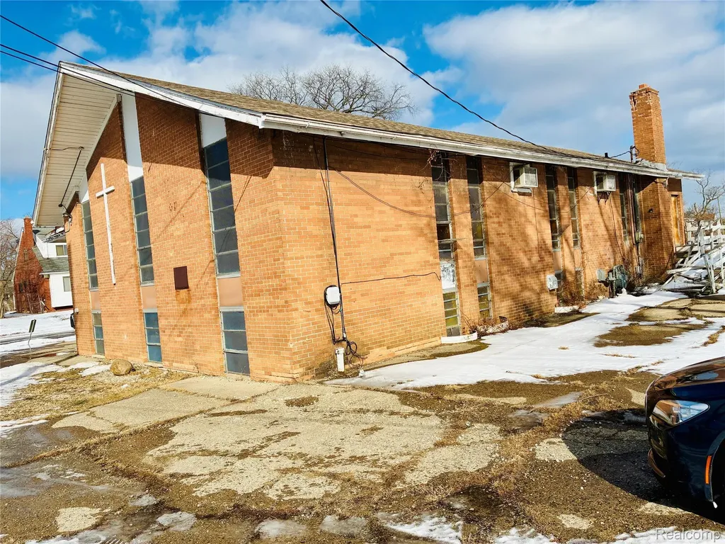 19463 Troy Place Detroit City MI 48203