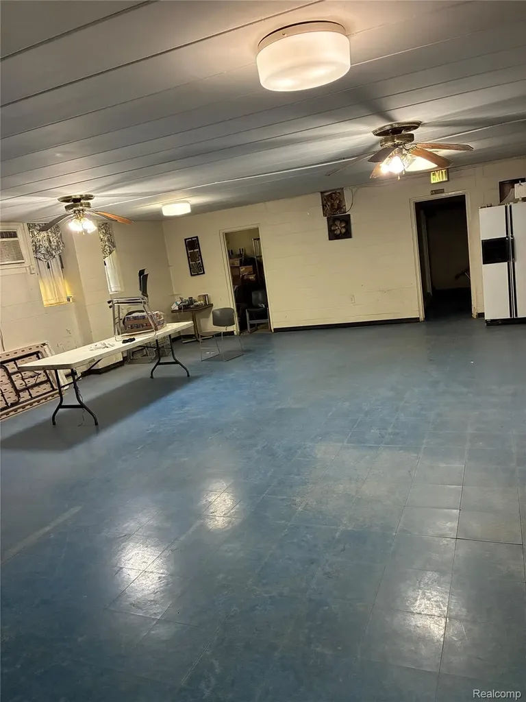 19463 Troy Place Detroit City MI 48203
